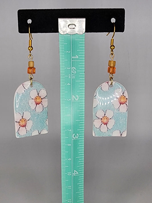 Daisy clay earrings